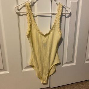 💛F21 BODYSUIT🍌